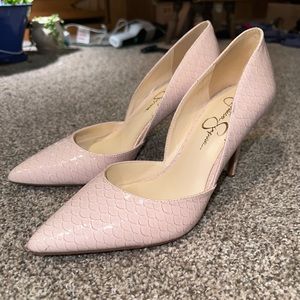 NWOT Jessica Simpson has pointed faux snakeskin heels